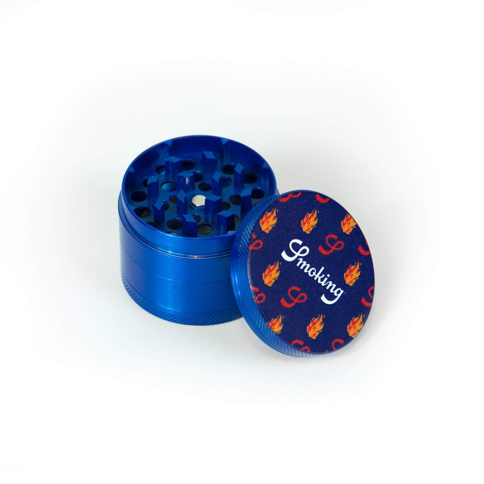 ▷ 4 -parts metallic blue grinder