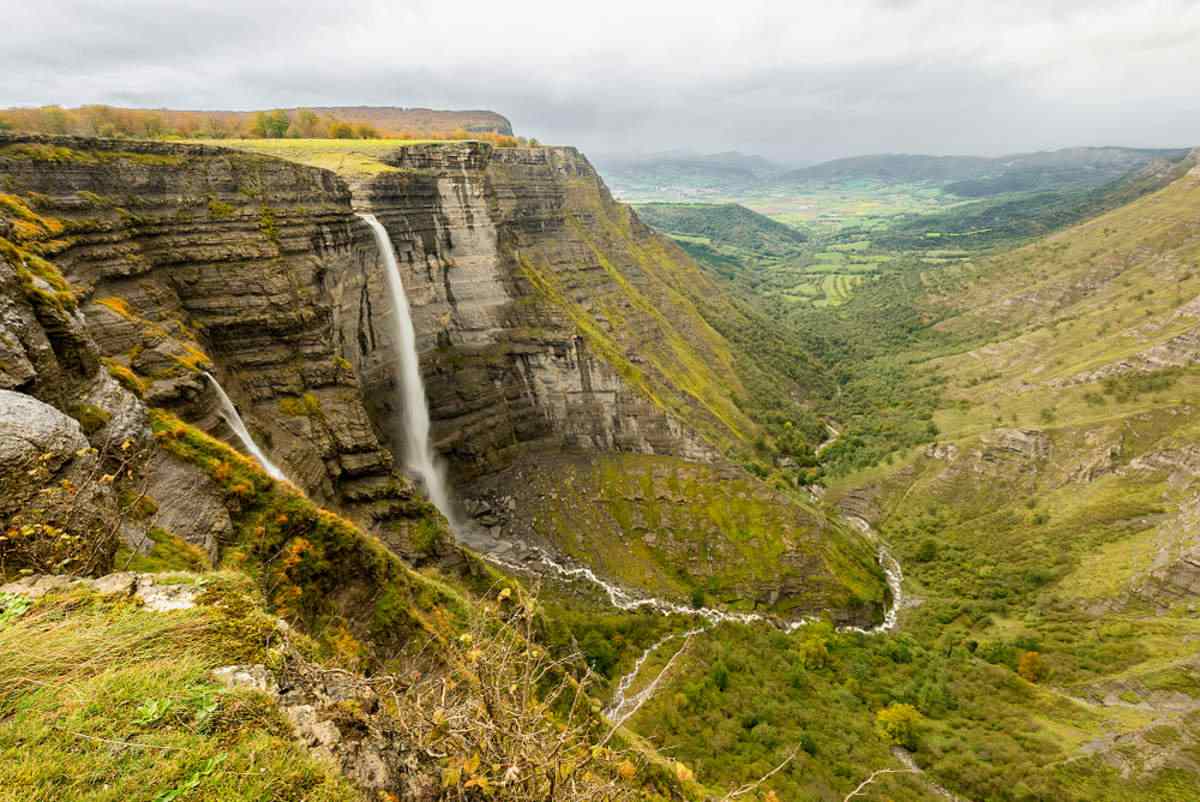 las 15 cascadas más impresionantes de burgos