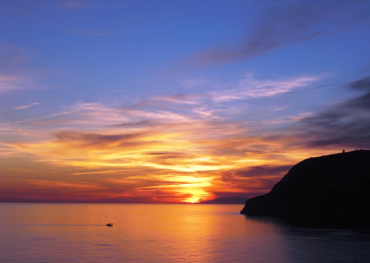 playa de la herradura granada
