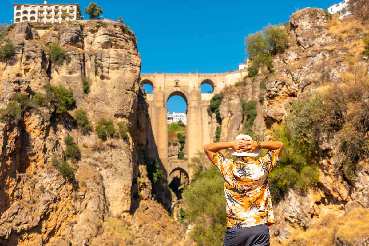 Mirador frente al Puente Nuevo ronda
