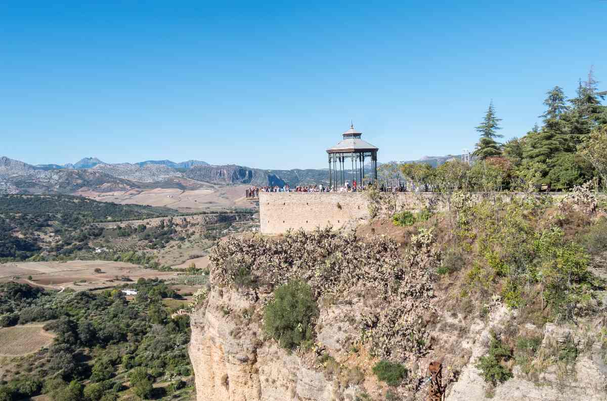 mirador-de-viajeros-romanticos-ronda-malaga-espana